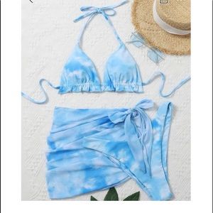 Tie dye triangle bikini bathing suit w/ coverup